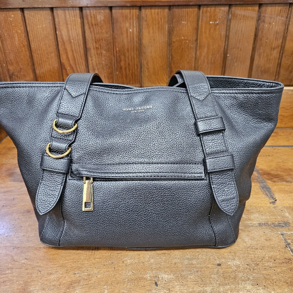 Black leather Marc Jacob's purse.